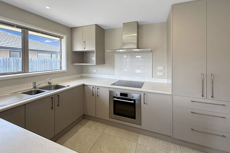 Photo of property in 16 Newman Road, Rolleston, 7614