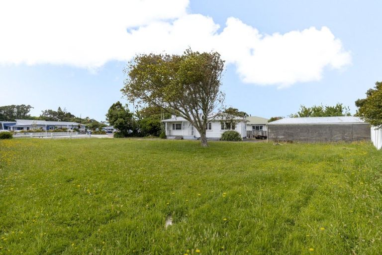 Photo of property in 160 South Road, Spotswood, New Plymouth, 4310