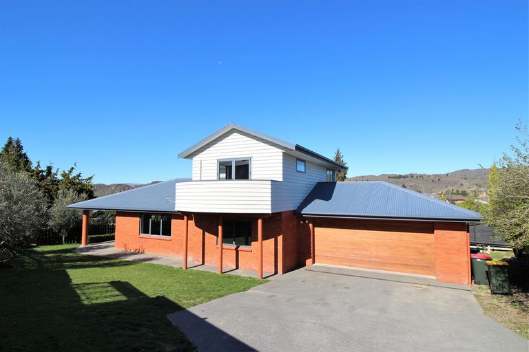 Photo of property in 42a Aronui Road, Bridge Hill, Alexandra, 9320