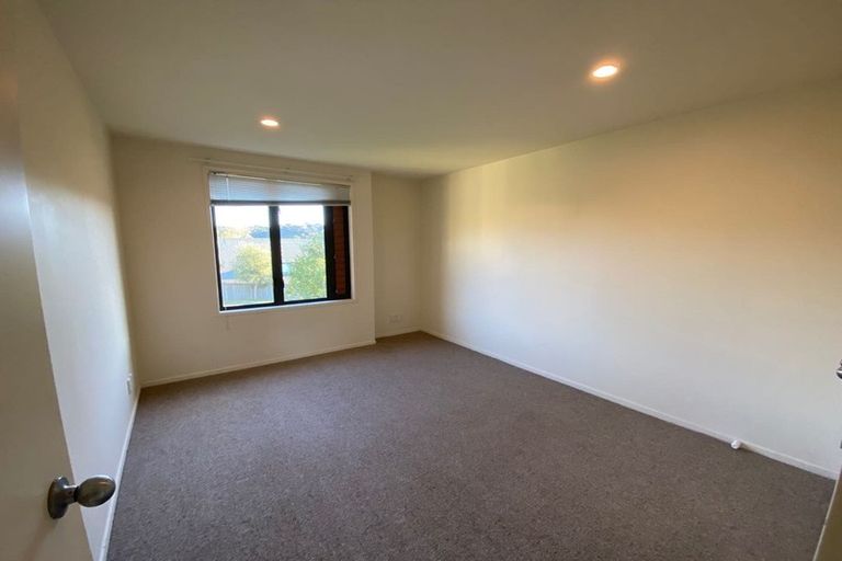 Photo of property in 41/11 The Avenue, Albany, Auckland, 0632