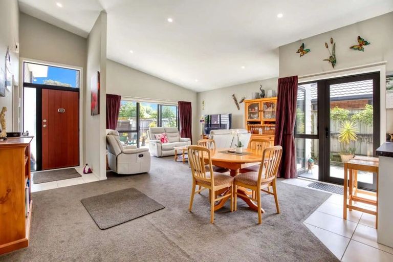 Photo of property in 9 Ward Street, Palmerston North, 4410