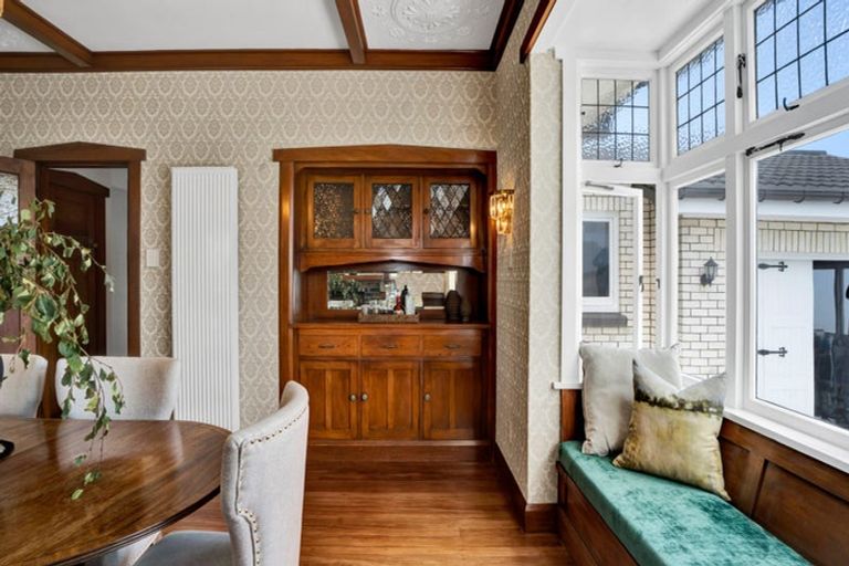 Photo of property in 19 Baring Terrace, Strandon, New Plymouth, 4312