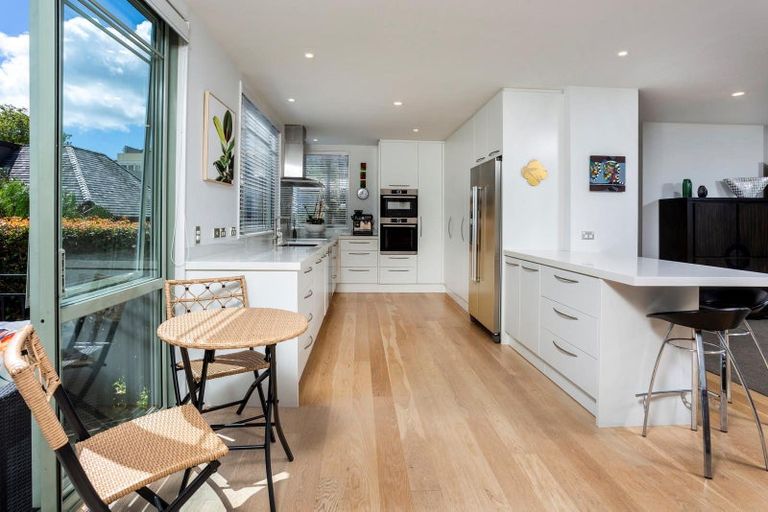 Photo of property in 46b Clifton Road, Hauraki, Auckland, 0622