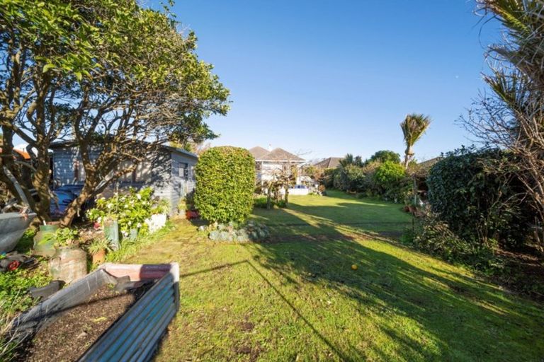 Photo of property in 6 Raleigh Street, Vogeltown, New Plymouth, 4310