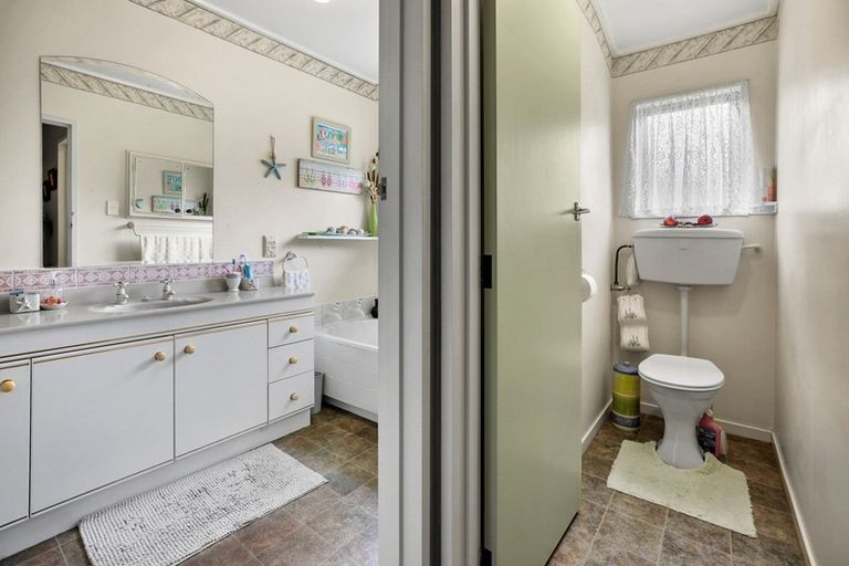 Photo of property in 38 Houchens Road, Glenview, Hamilton, 3206