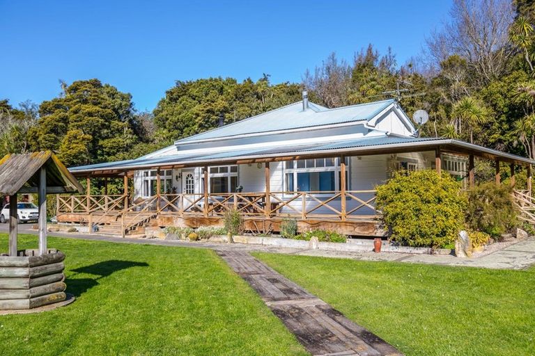 Photo of property in 534 Perrys Road, East Taratahi, Carterton, 5887