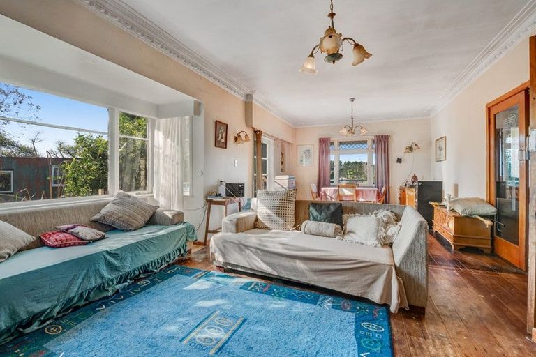 Photo of property in 2640 South Head Road, South Head, Helensville, 0874