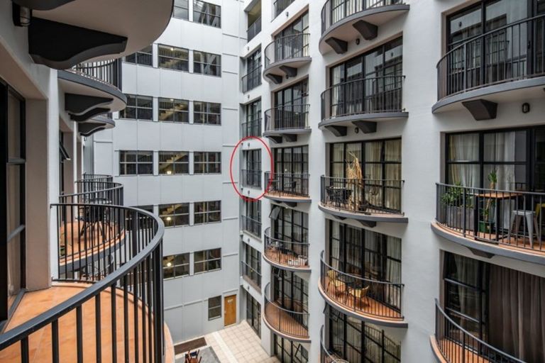 Photo of property in Atrium Towers, 4f/154 The Terrace, Wellington Central, Wellington, 6011