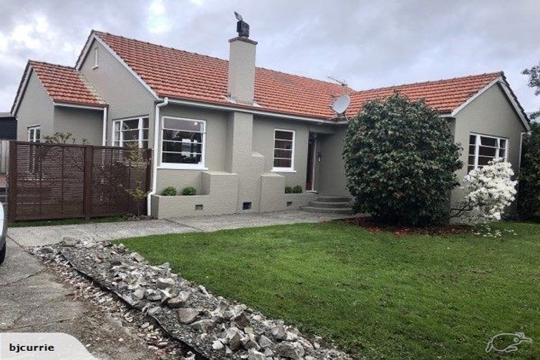 Photo of property in 299 Fitzherbert Avenue, West End, Palmerston North, 4410