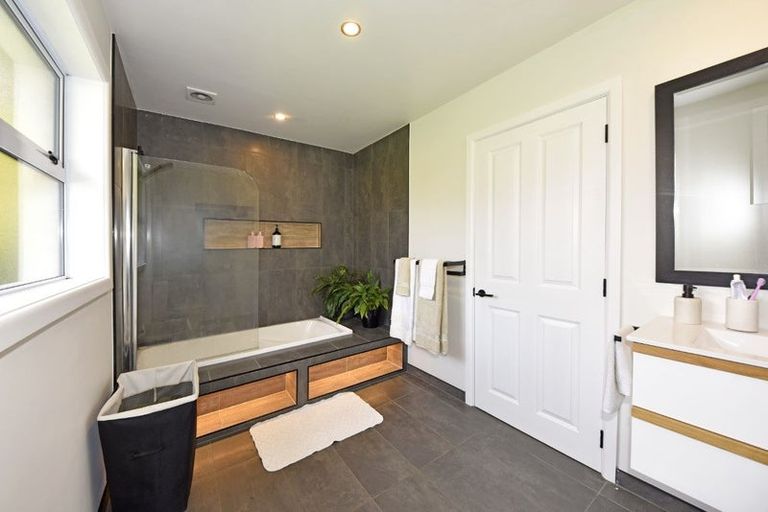 Photo of property in 54 Kellys Road, Mairehau, Christchurch, 8052