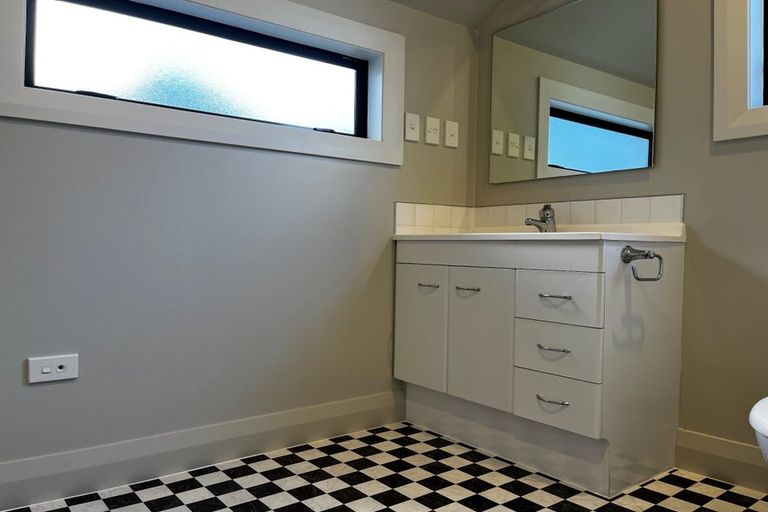 Photo of property in 40 Kaihuia Street, Northland, Wellington, 6012