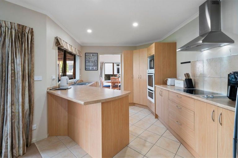 Photo of property in 5 Wilson Street, Bulls, 4818