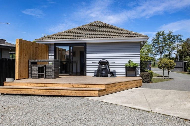 Photo of property in 92 Ohoka Road, Kaiapoi, 7630