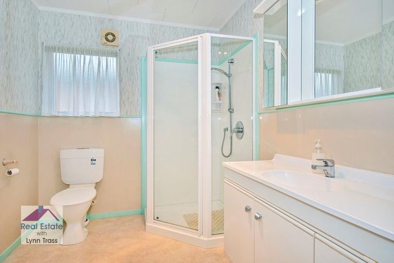 Photo of property in 16 Elm Place, Tikipunga, Whangarei, 0112