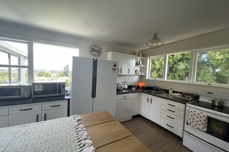Photo of property in 6 Hartley Terrace, Massey, Auckland, 0614