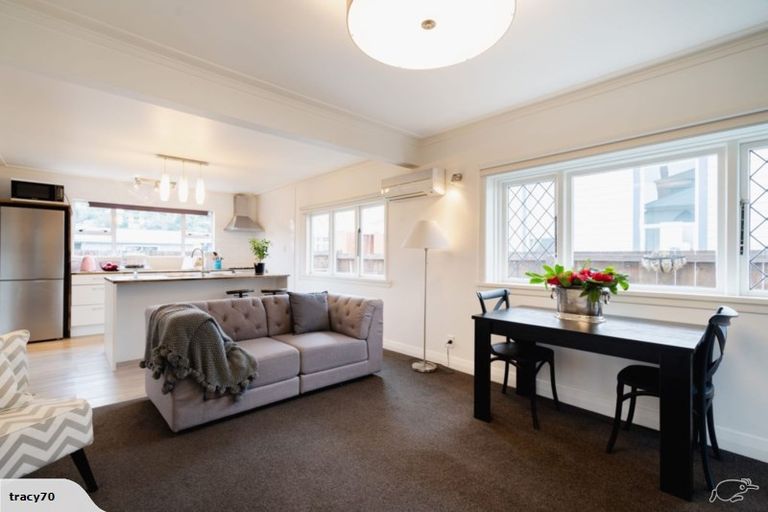 Photo of property in 94 Hargest Crescent, Saint Clair, Dunedin, 9012