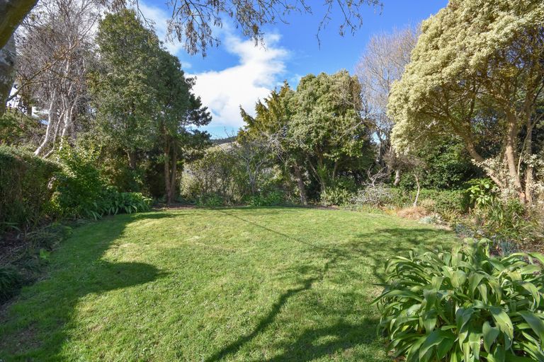 Photo of property in 16a Kellas Street, Macandrew Bay, Dunedin, 9014