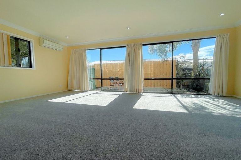 Photo of property in 2/27 Macleans Road, Bucklands Beach, Auckland, 2014