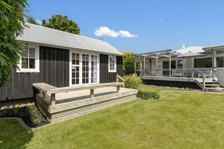 Photo of property in 32 Hinewa Road, Otumoetai, Tauranga, 3110