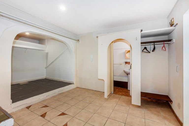 Photo of property in 25a Townsend Road, Miramar, Wellington, 6022