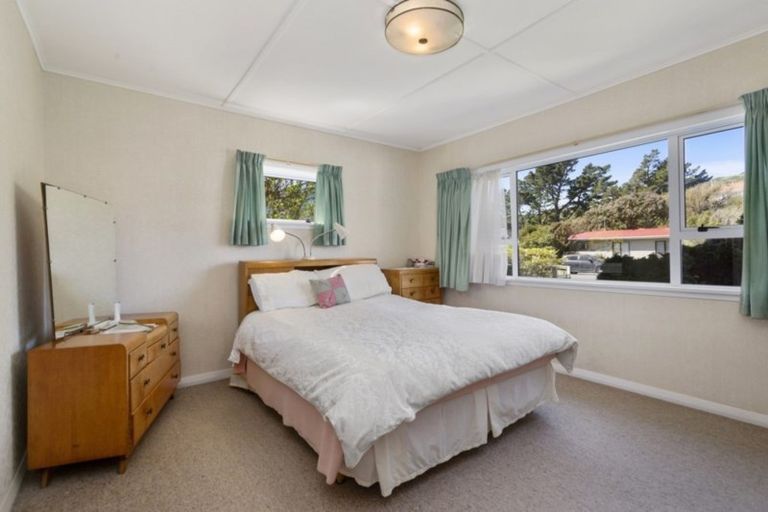 Photo of property in 23 Findlay Street, Tawa, Wellington, 5028