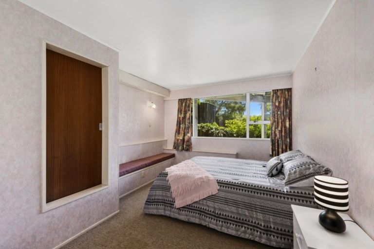 Photo of property in 9 Radiata Grove, Brown Owl, Upper Hutt, 5018