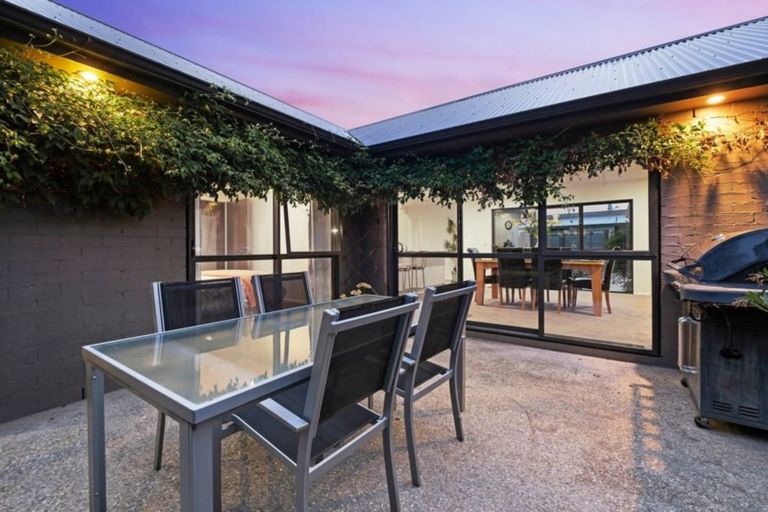 Photo of property in 28 Hope Avenue, Lake Hayes, Queenstown, 9304