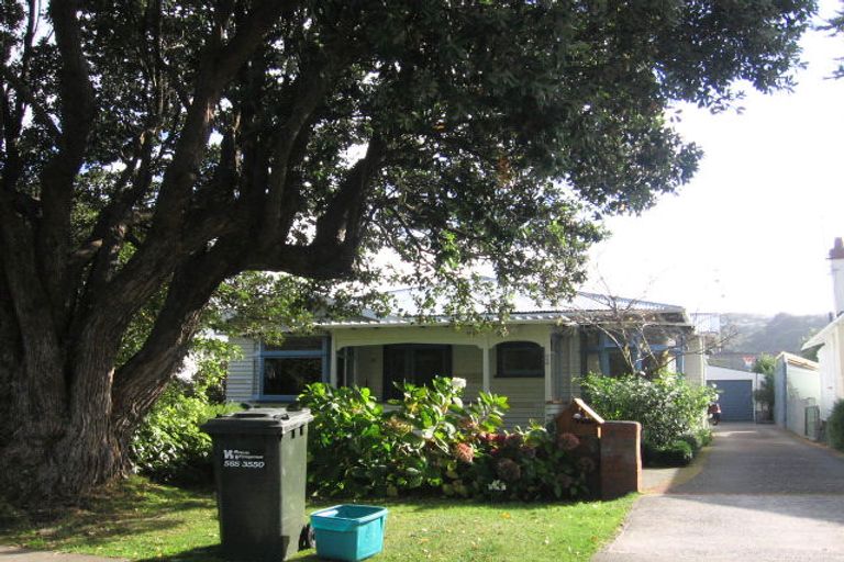 Photo of property in 5 Saint Albans Grove, Woburn, Lower Hutt, 5010