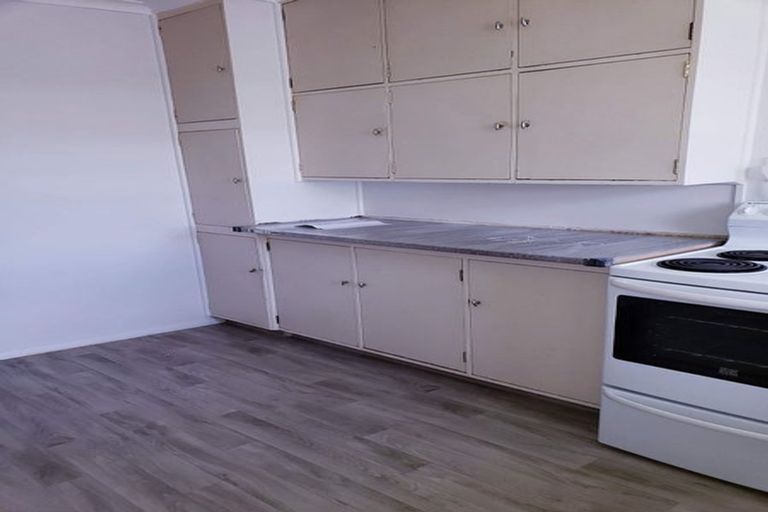 Photo of property in 60 Gibbons Street, Ebdentown, Upper Hutt, 5018