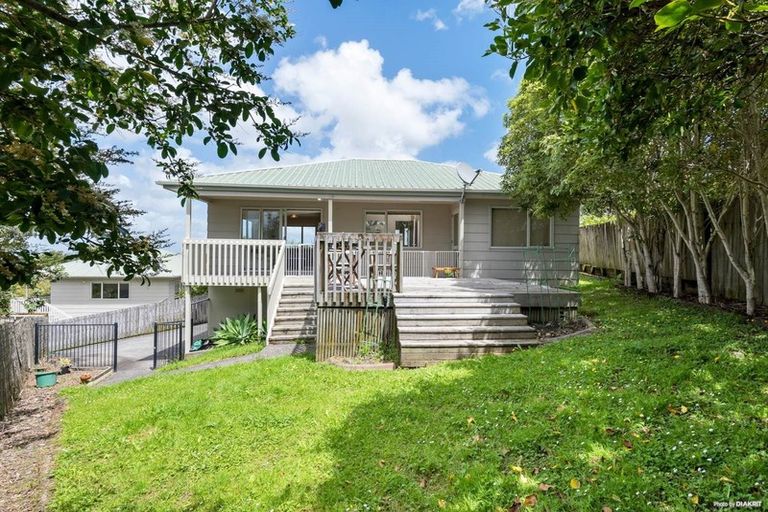 Photo of property in 2/36 Elizabeth Drive, West Harbour, Auckland, 0618