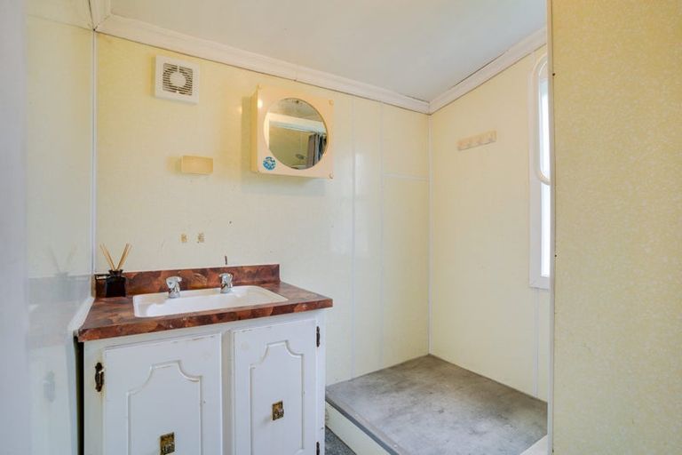 Photo of property in 4 Scott Street, Milton, 9220