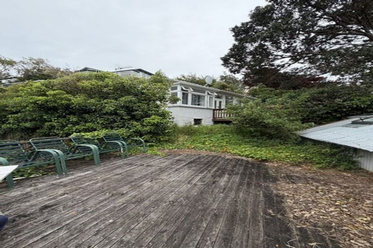 Photo of property in 62 Kelburn Parade, Kelburn, Wellington, 6012