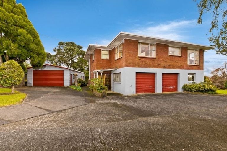 Photo of property in 245 Don Buck Road, Massey, Auckland, 0614