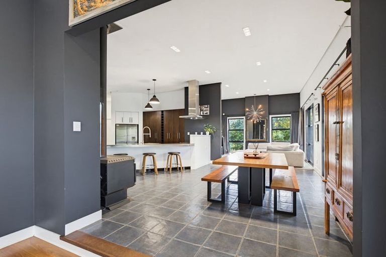 Photo of property in 334 Aokautere Drive, Aokautere, Palmerston North, 4471