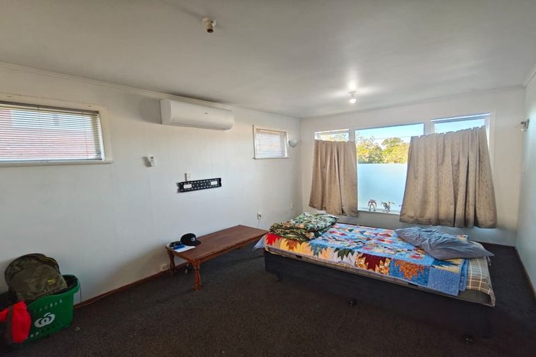 Photo of property in 155 Gossamer Drive, Pakuranga Heights, Auckland, 2010