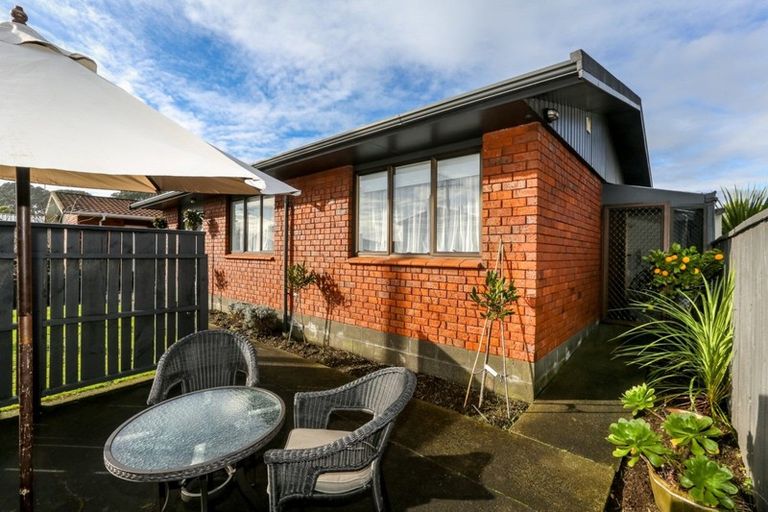 Photo of property in 1/41 Fulford Street, New Plymouth, 4310