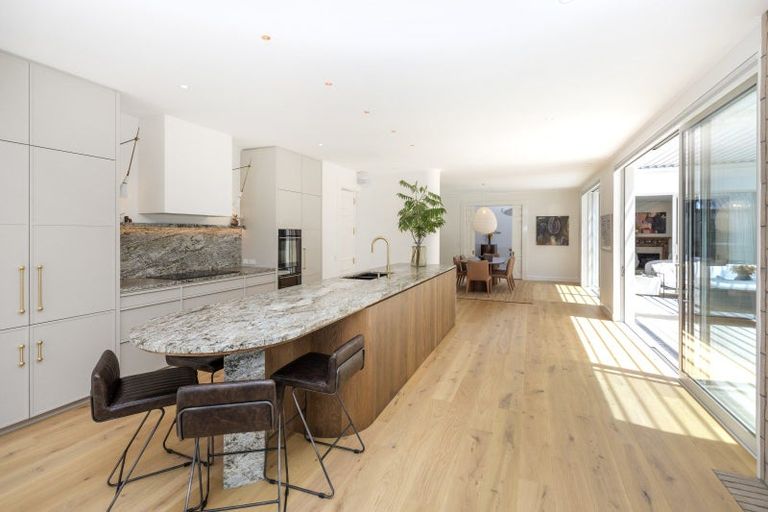 Photo of property in 93 Carlton Mill Road, Merivale, Christchurch, 8014