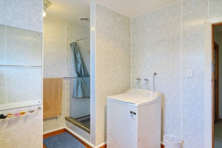 Photo of property in 2/23 Crofton Road, Harewood, Christchurch, 8051