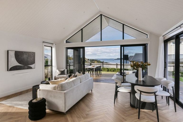 Photo of property in 1 Whitworth Lane, Omokoroa, 3114