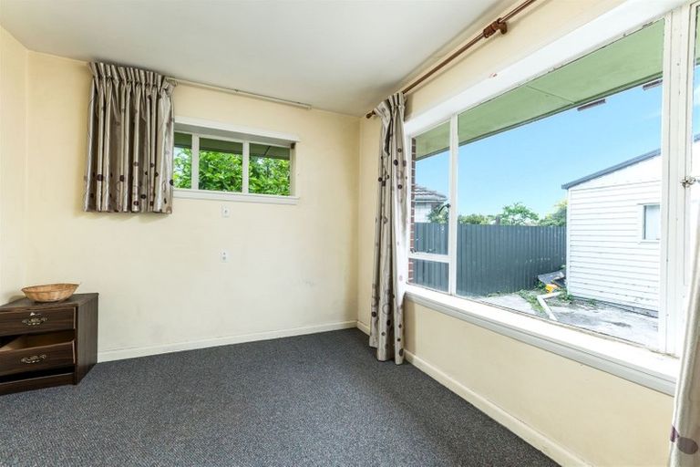 Photo of property in 6 Awatea Road, Hornby, Christchurch, 8042