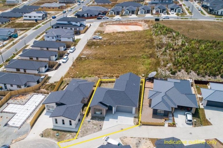 Photo of property in 1 Tarara Lane, Kumeu, 0810