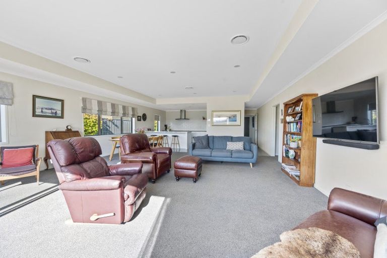 Photo of property in 40 Hurunui Drive, Te Awa, Napier, 4110
