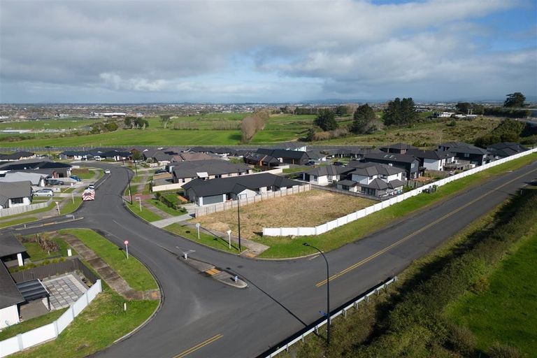 Photo of property in 2 Waireka Road, Rototuna North, Hamilton, 3210