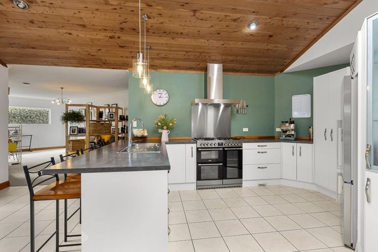 Photo of property in 2 Merlot Place, Rototuna, Hamilton, 3210