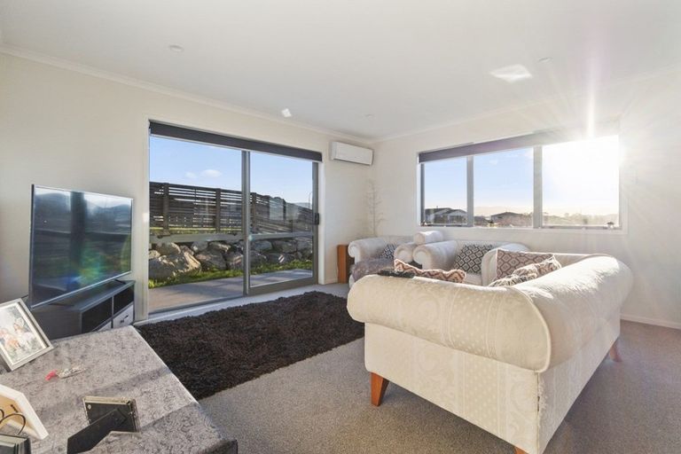 Photo of property in 95 Bert Wall Drive, Omokoroa, 3114