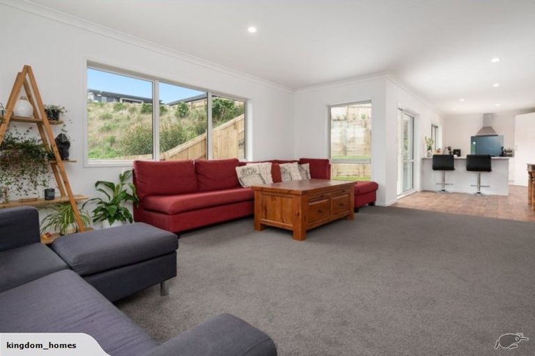 Photo of property in 16 Antrim Glade, Welcome Bay, Tauranga, 3175
