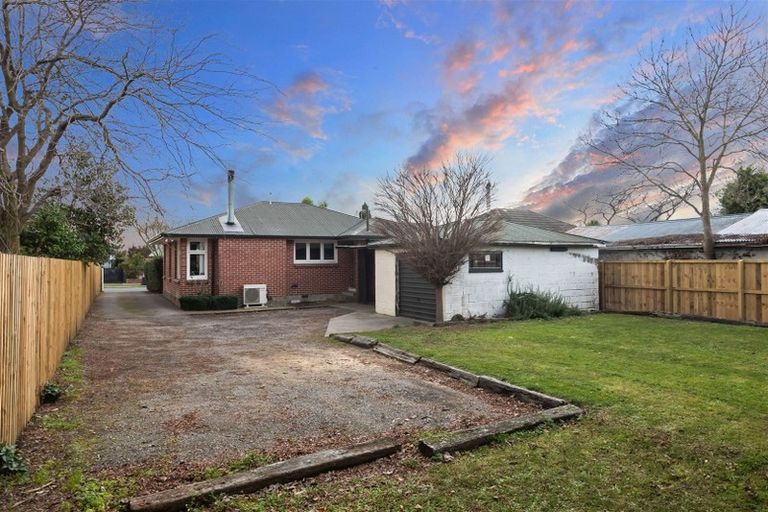 Photo of property in 14 Shearer Avenue, Papanui, Christchurch, 8052