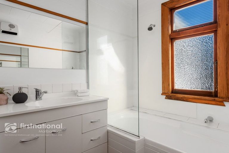 Photo of property in 15 Mary Street, Redwoodtown, Blenheim, 7201