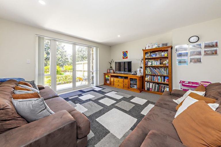 Photo of property in 55 Phar Lap Crescent, Takanini, 2112