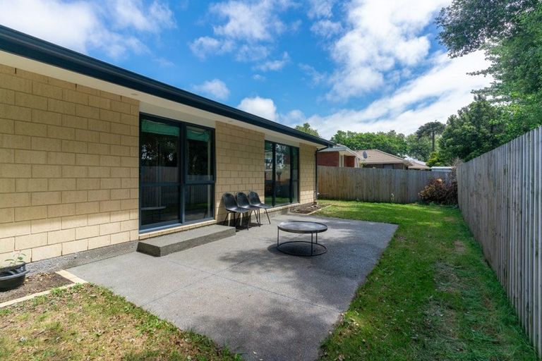 Photo of property in 2/2 Gates Lane, Woolston, Christchurch, 8023